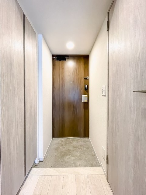 玄関　※写真は同タイプ住戸です。