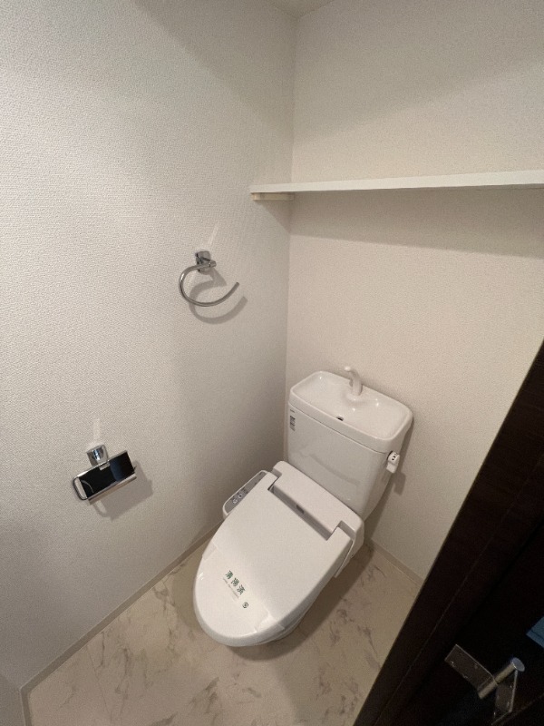 トイレ　※別部屋参考写真