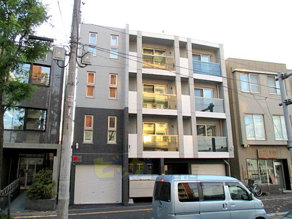 建物外観　都市ガス・インターネット無料のマンションです♪