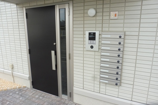 エントランス　建物の内部です