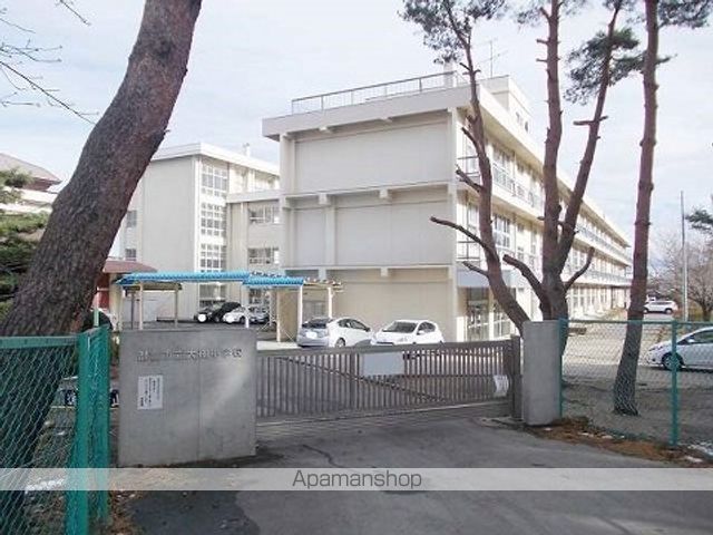 中学校　大槻中学校（中学校）まで250m