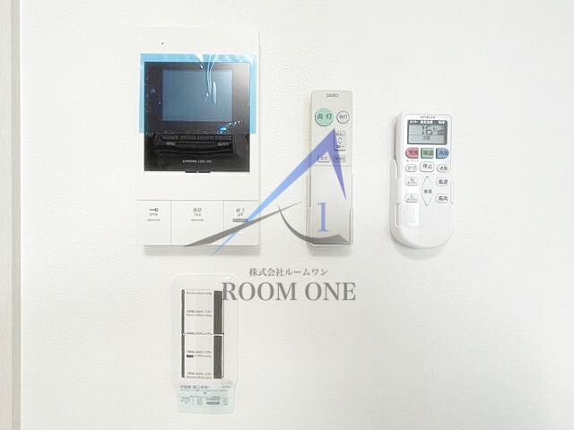 セキュリティ　モニター付きインターホンです。