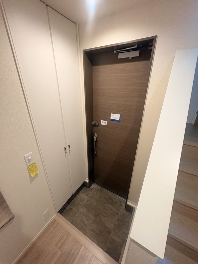 玄関　玄関