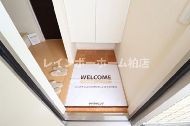 玄関　収納もある玄関です