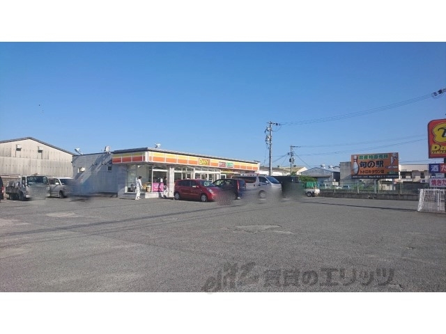 コンビニ　デイリーヤマザキ田原本唐古店（コンビニ）まで2600m