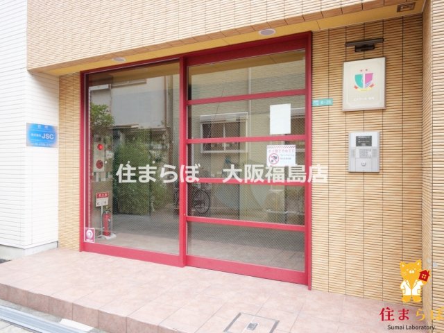 エントランス　共用部の印象も大切に