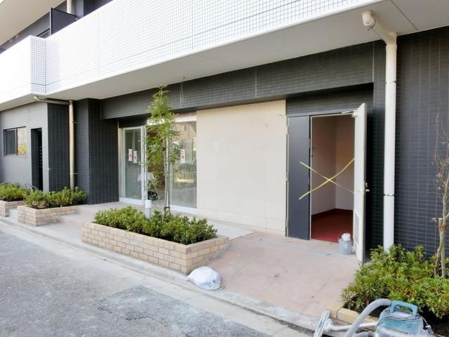 エントランス　★お洒落なエントランスです★