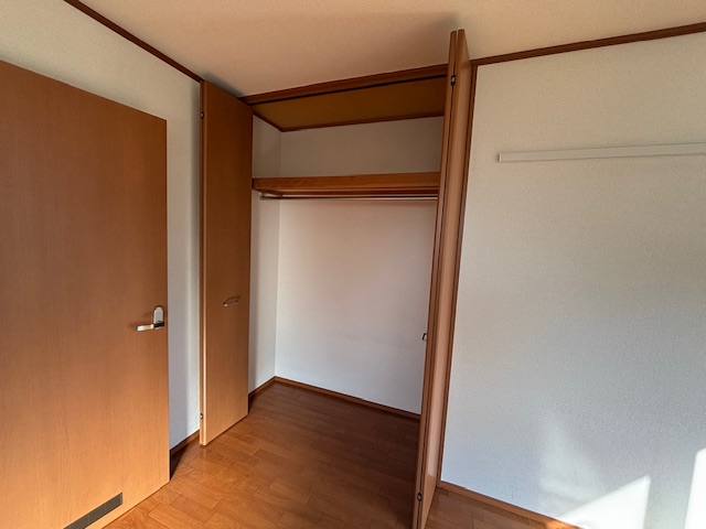 収納　※別号室の参考写真となります。