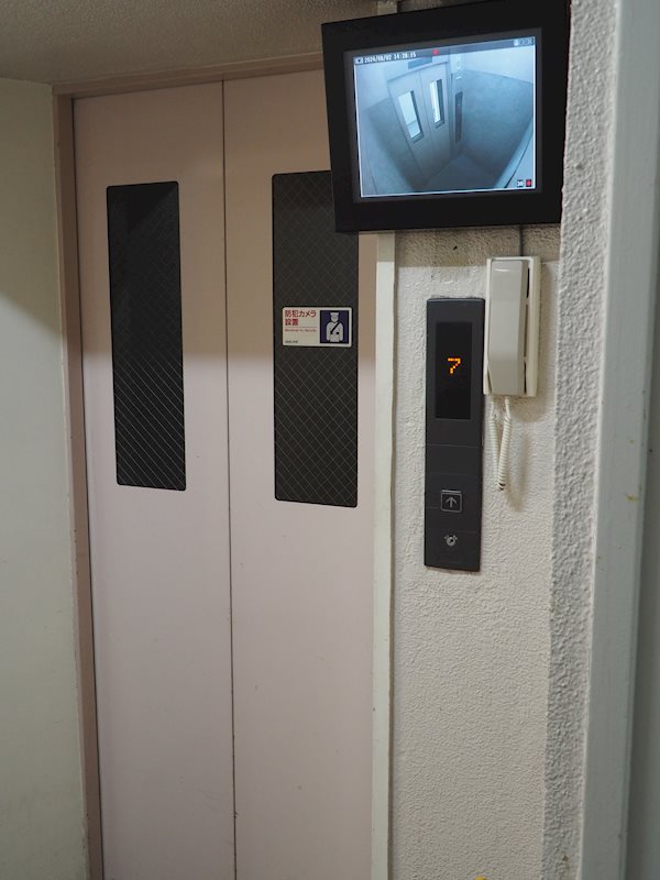 ロビー