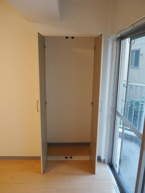 収納　※全て別号室のお写真。内装等参考にしてください。