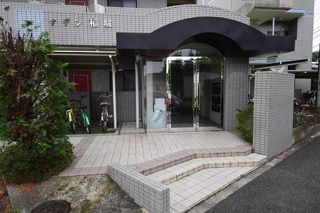 エントランス　★お問い合わせはタウンハウジングまで★