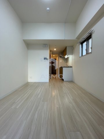 居室・リビング　同マンション別部屋参考写真