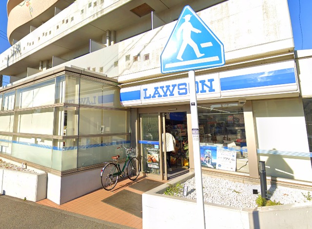 コンビニ　ローソン藤沢本鵠沼店（コンビニ）まで374m