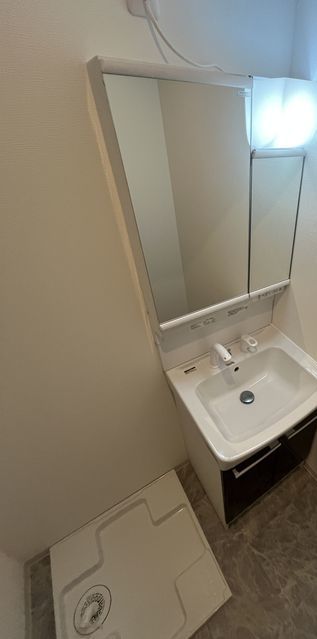 洗面設備　同仕様