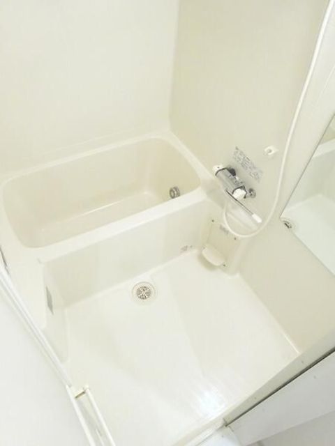 バス・シャワールーム　日々の疲れを癒すお風呂付です