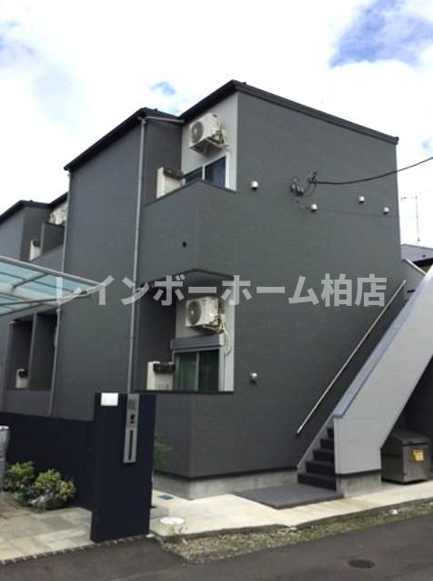 エントランス　毎日通るエントランスはこのようになっています