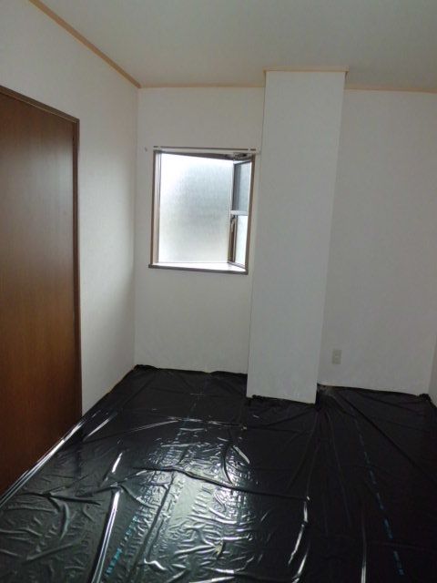 その他部屋・スペース　和室にも出窓付いてます。