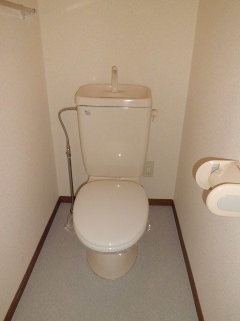 トイレ　清潔感のあるトイレです。