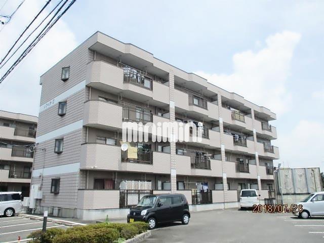 建物外観　マンションタイプの建物です。