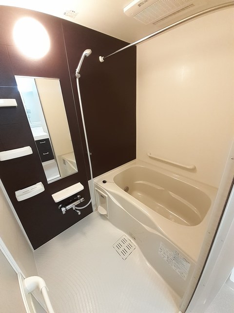 バス・シャワールーム　★追い焚き、浴室乾燥機付き★