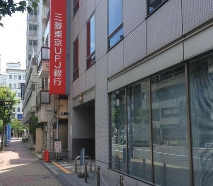 銀行　三菱東京UFJ銀行錦糸町支店（銀行）まで354m