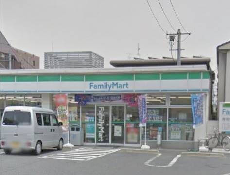 コンビニ　ファミリーマート広島皆実町店（コンビニ）まで221m