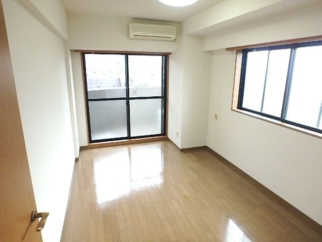 その他設備　★明るい洋室★