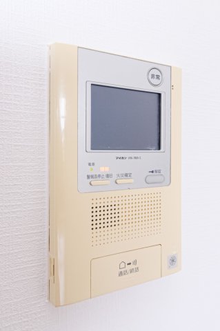 セキュリティ　別号室のものです。現状優先になります。 ※床・設備の色はお部