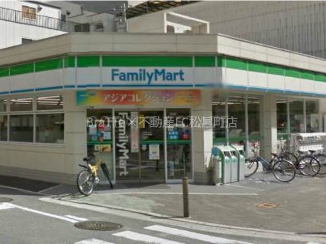 コンビニ　ファミリーマート阿波座立売堀店（コンビニ）まで53m