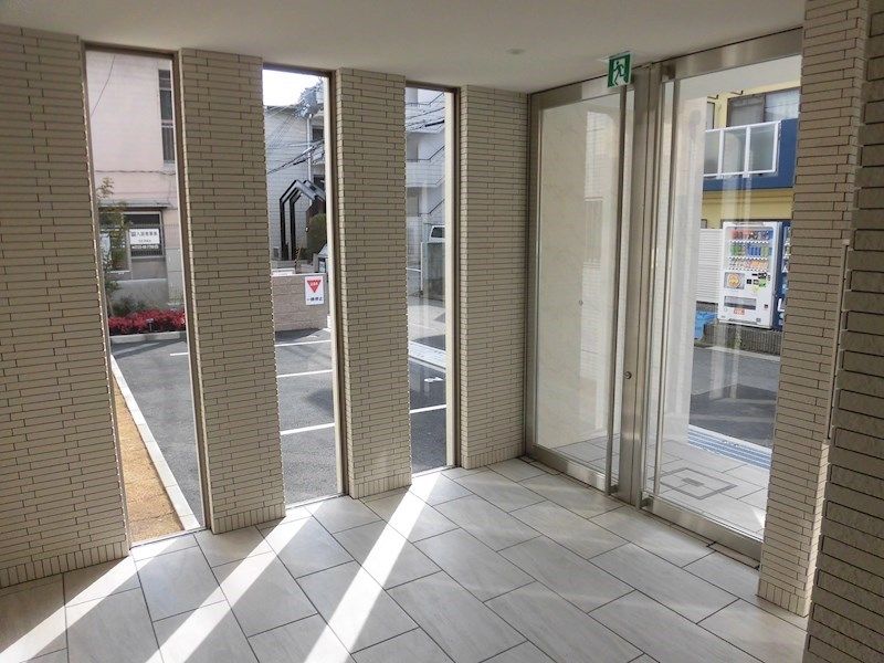 ロビー　エントランス