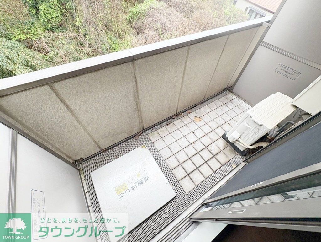 バルコニー　同物件別号室参考写真