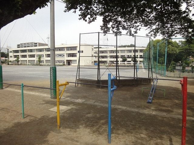 小学校　東村山市立八坂小学校（小学校）まで287m