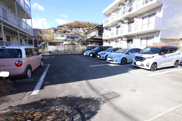駐車場　敷地内駐車場