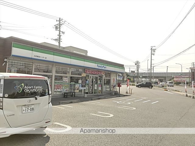コンビニ　ファミリーマート大府東海インター店（コンビニ）まで601m