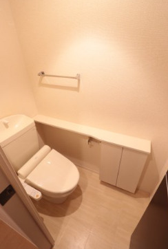 トイレ　※同施工会社のイメージ写真※