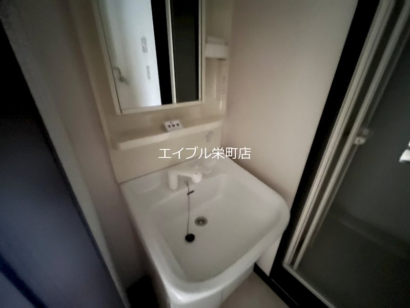地下鉄東豊線 東区役所前駅 徒歩6分 3階建 築20年の内装写真