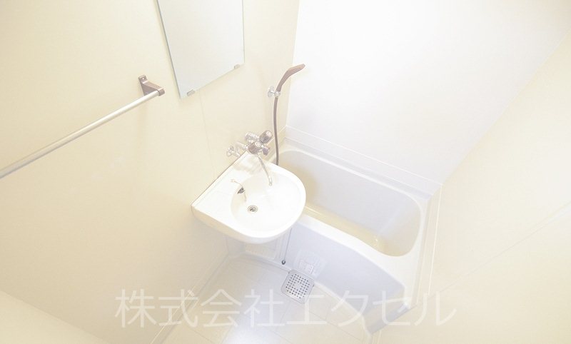 バス・シャワールーム　同等タイプのイメージ写真です。