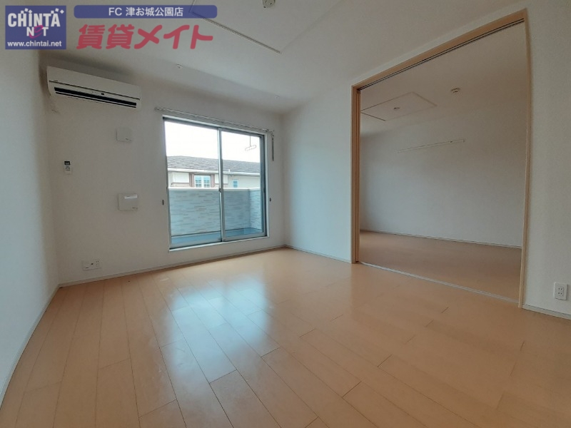 居室・リビング　同タイプ部屋写真です。