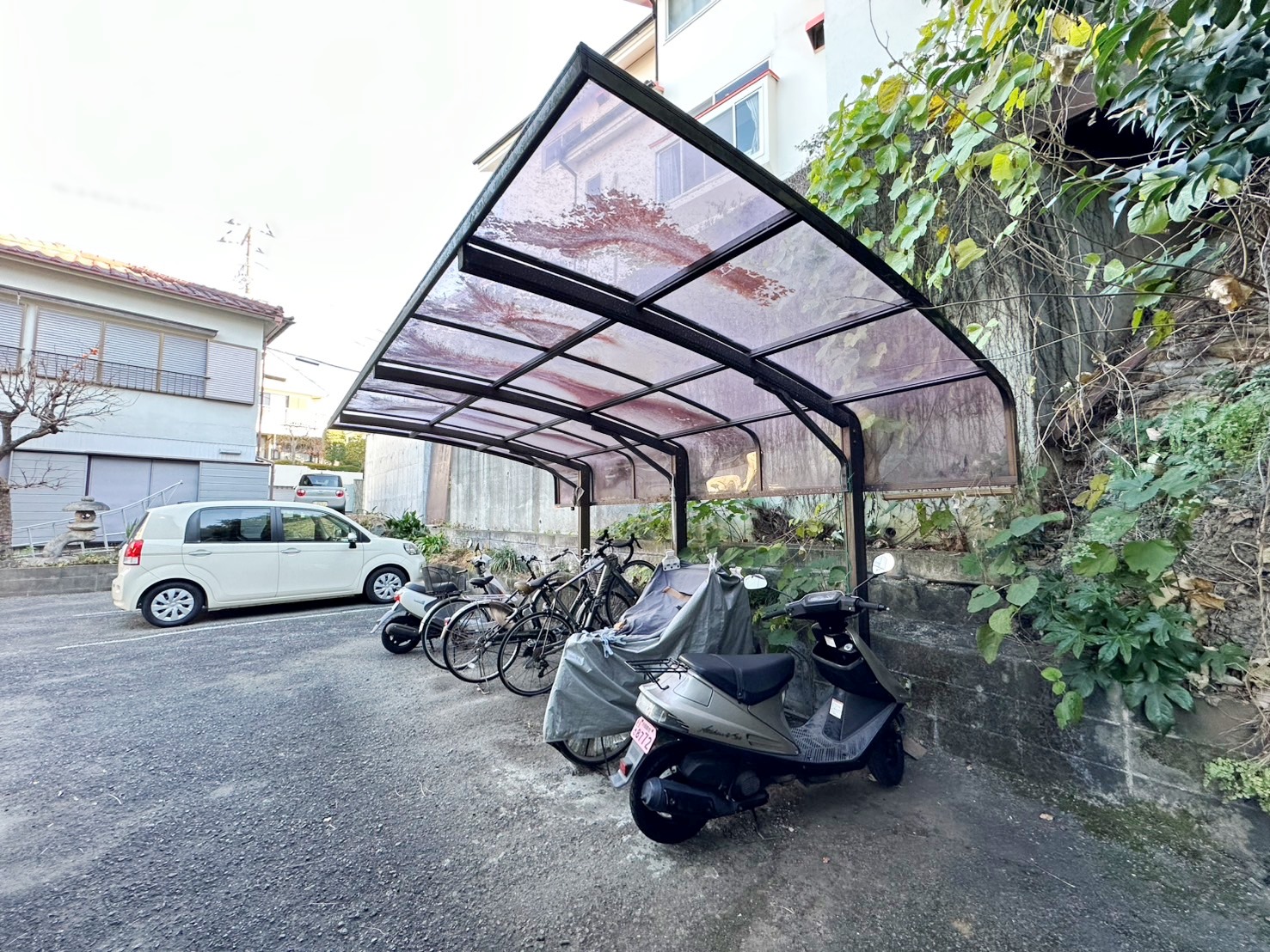 その他共有部分　屋根付き駐輪場