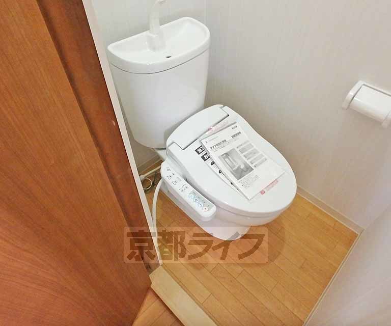 トイレ　シンプルで使いやすいトイレスペース