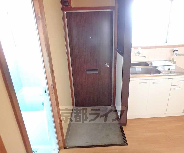 玄関　玄関から廊下にかけて