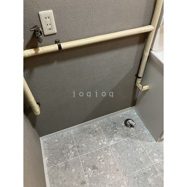 その他設備　洗濯機排水溝です。
