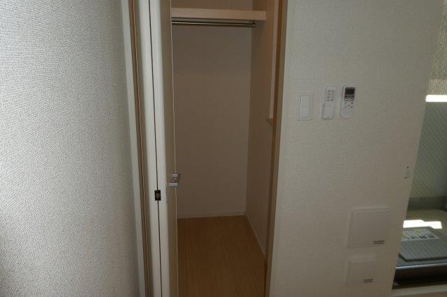 収納　クローゼット