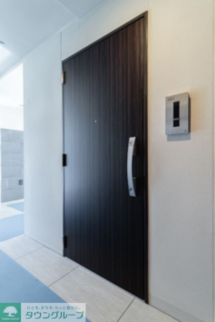 玄関　※写真は同タイプ住戸です。
