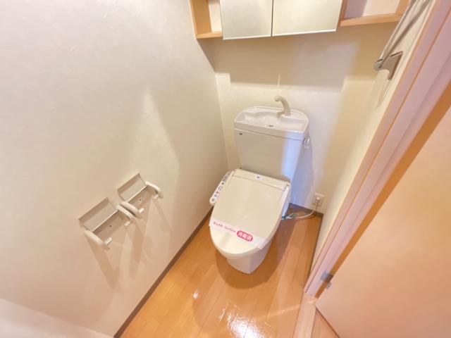 トイレ　シャワー付トイレ