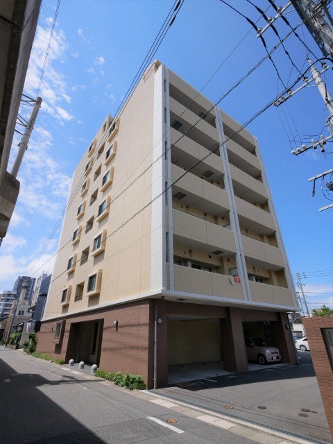 建物外観　外観は落ち着いています