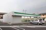 コンビニ　ファミリーマート高松町店（コンビニ）まで279m