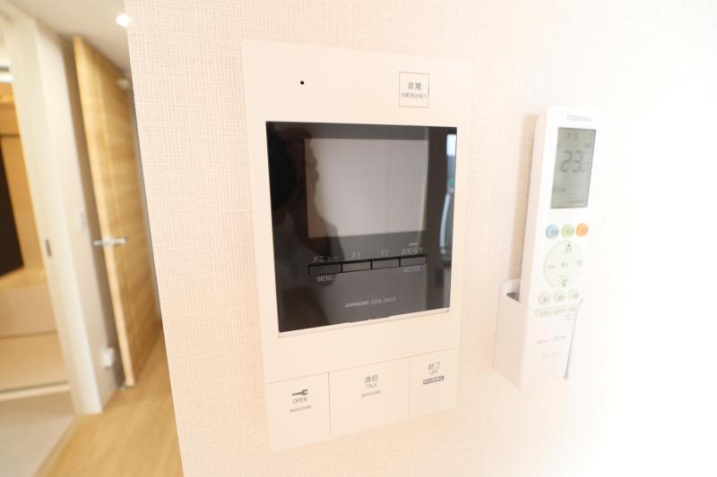 セキュリティ　モニター付きインターホン