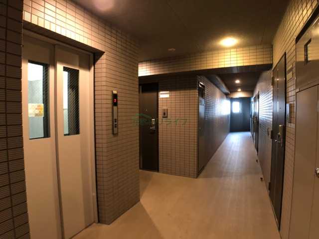 ロビー　ガーラ・ステージ大塚駅前