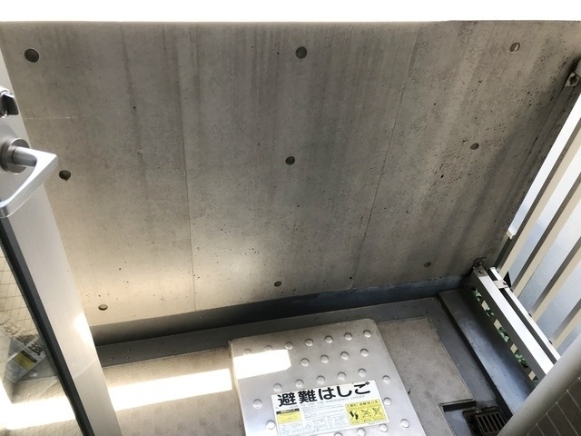 バルコニー　暖かな日差しのふりそそぐバルコニー♪